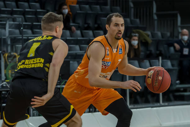 即候选人需 即候选人需