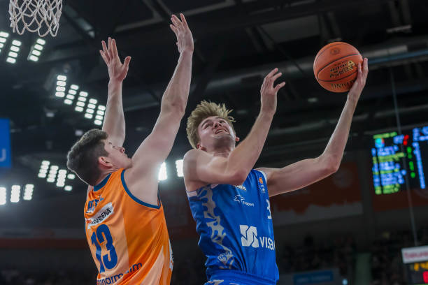 力于打造健 力于打造健